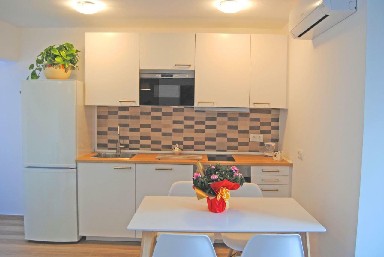 Recently Refurbished Apartment With Sea Views. Fuengirola Dış mekan fotoğraf